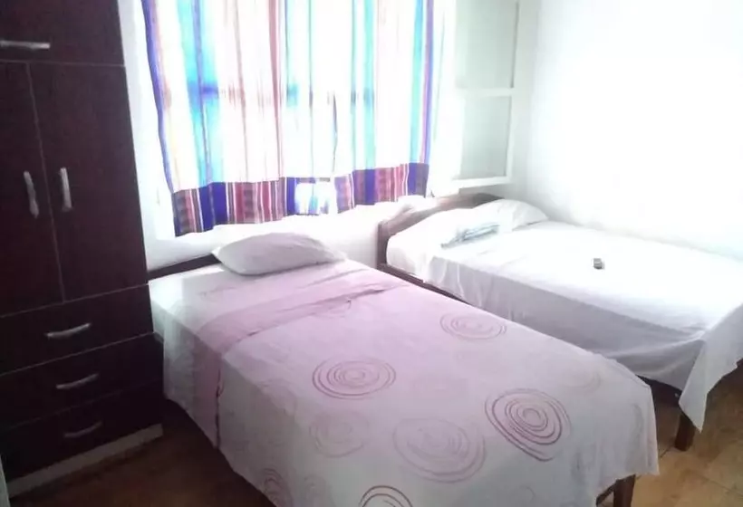 Hospedaje La Carachama   Hostel