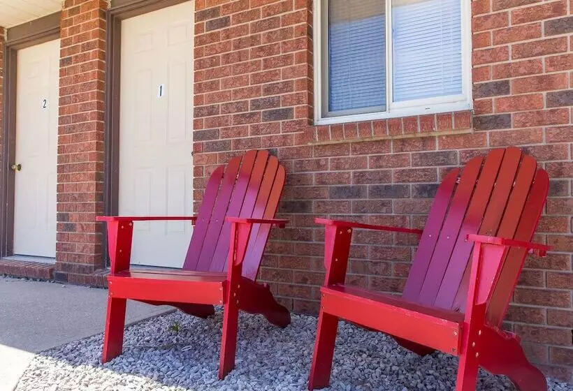 Hotelli Bear Tracks Inn