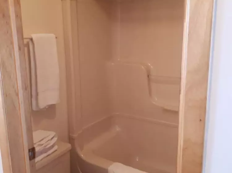 Hotelli Bear Tracks Inn