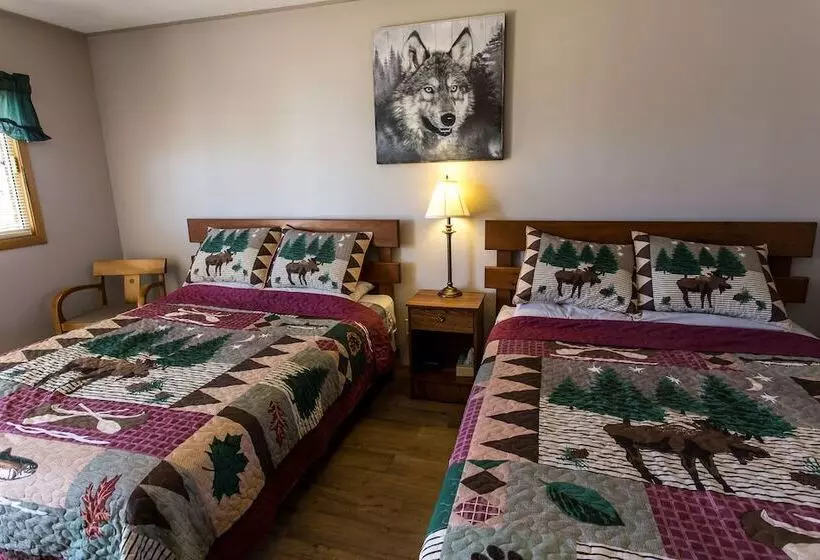Hotelli Bear Tracks Inn