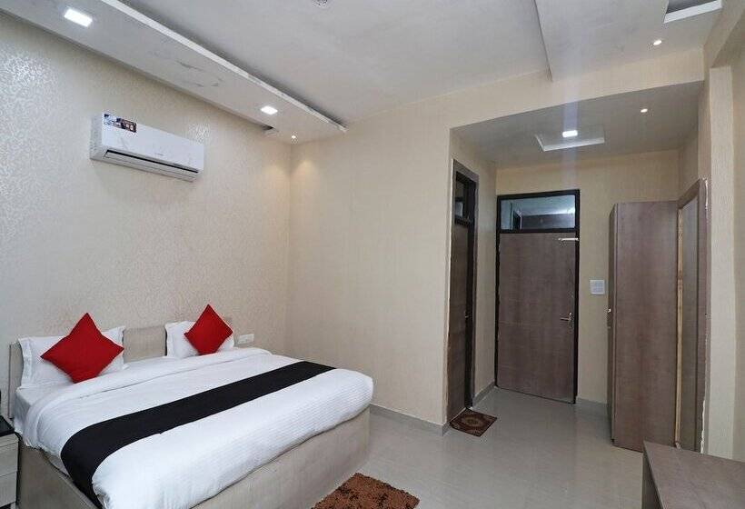 Hotel Capital O 30857 The Kd Resort