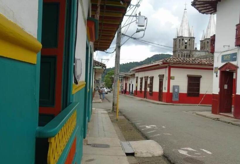 酒店 Jardin Es Tuyo