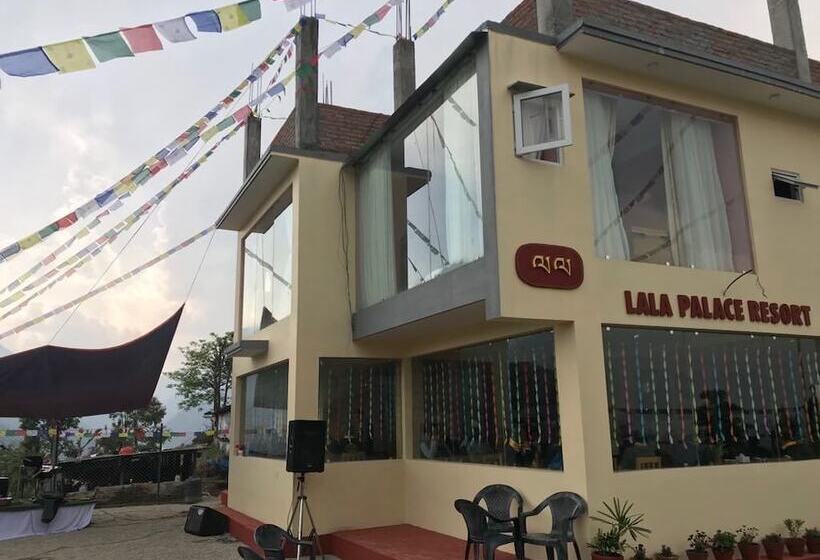 هتل Lala Palace Resort