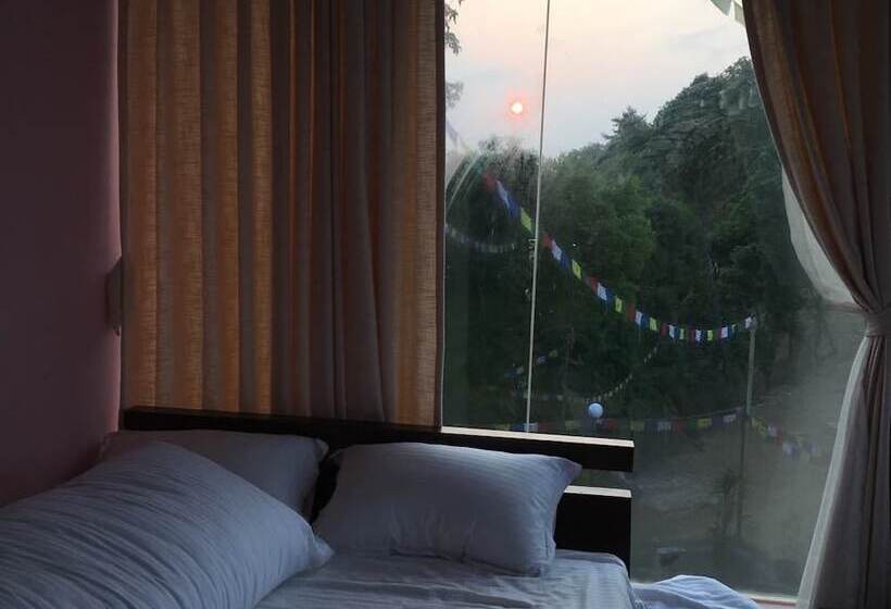 هتل Lala Palace Resort