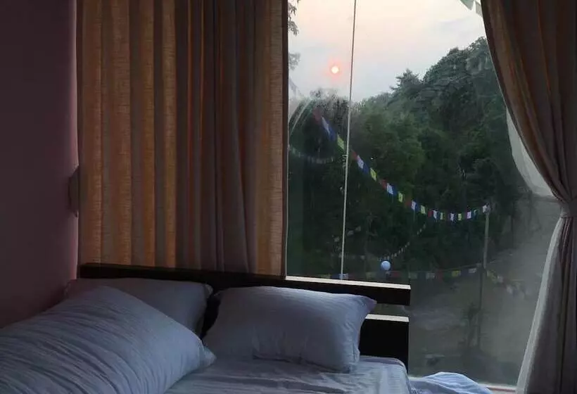 هتل Lala Palace Resort