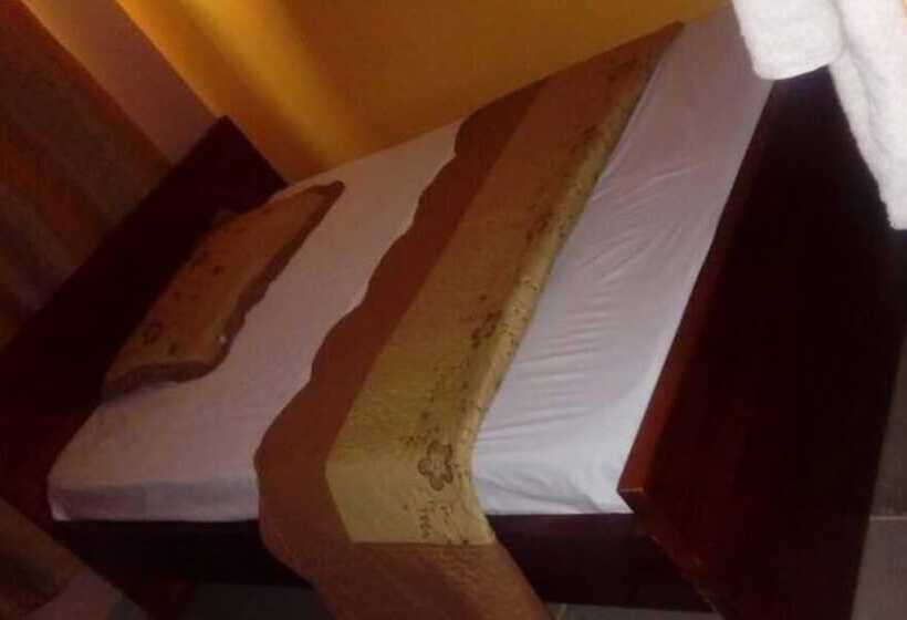 호텔 Leisure Village