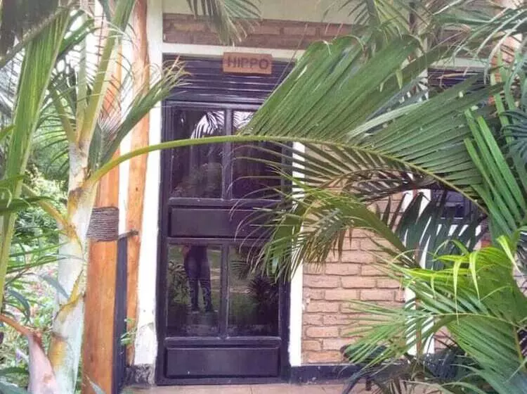 هتل Marianah Tourist