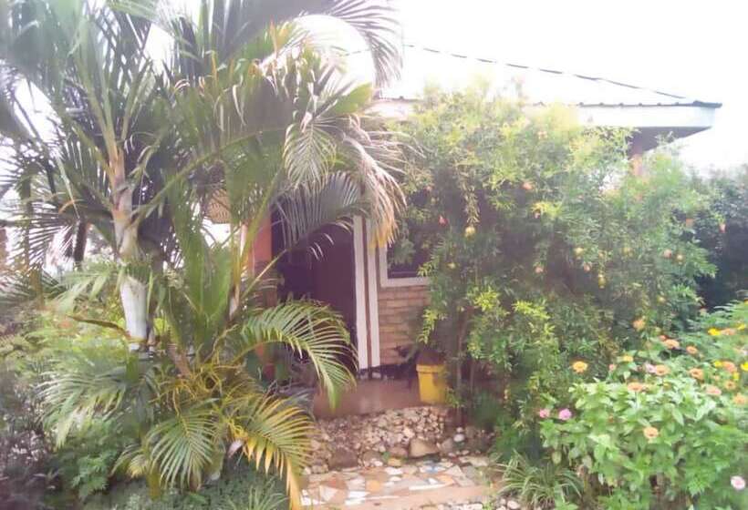 هتل Marianah Tourist