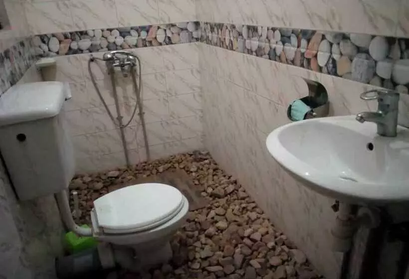 هتل Marianah Tourist