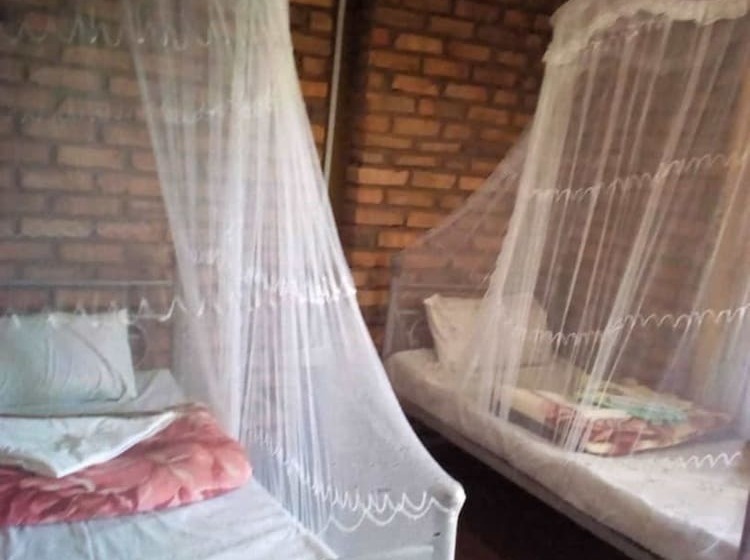 هتل Marianah Tourist