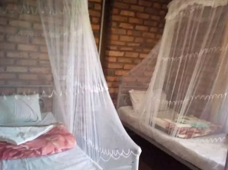 هتل Marianah Tourist