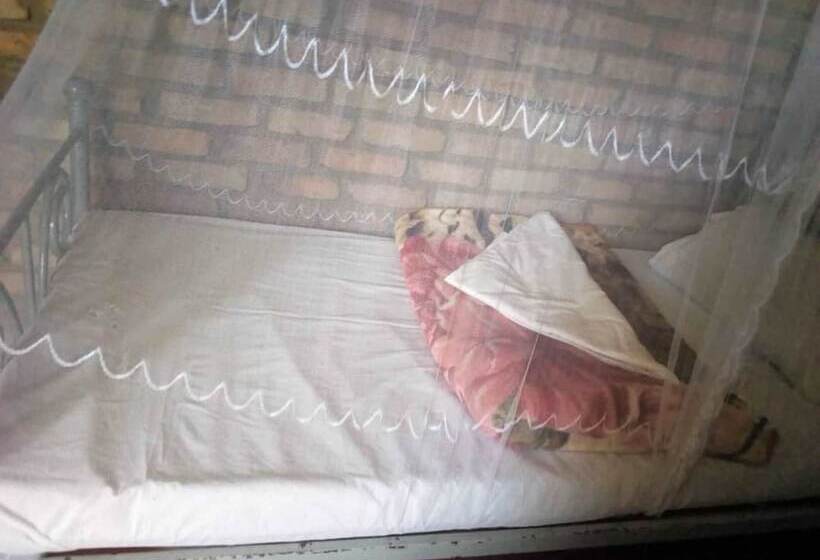 هتل Marianah Tourist