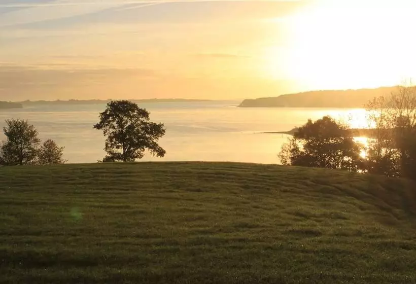 ホテル Naturperlen