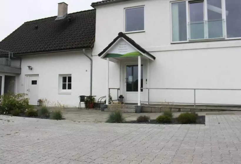 ホテル Naturperlen