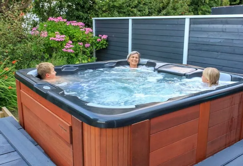 ホテル Naturperlen