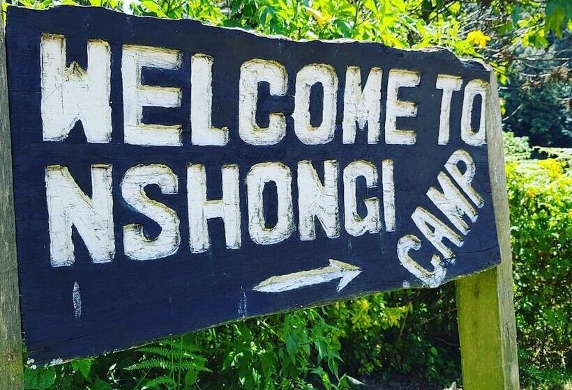 هتل Nshongi Camp
