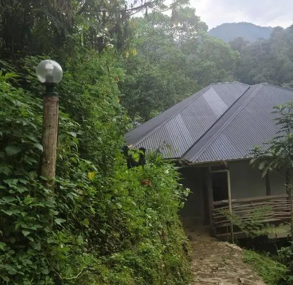 هتل Nshongi Camp