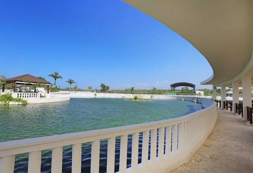 ホテル Ocean Village 13