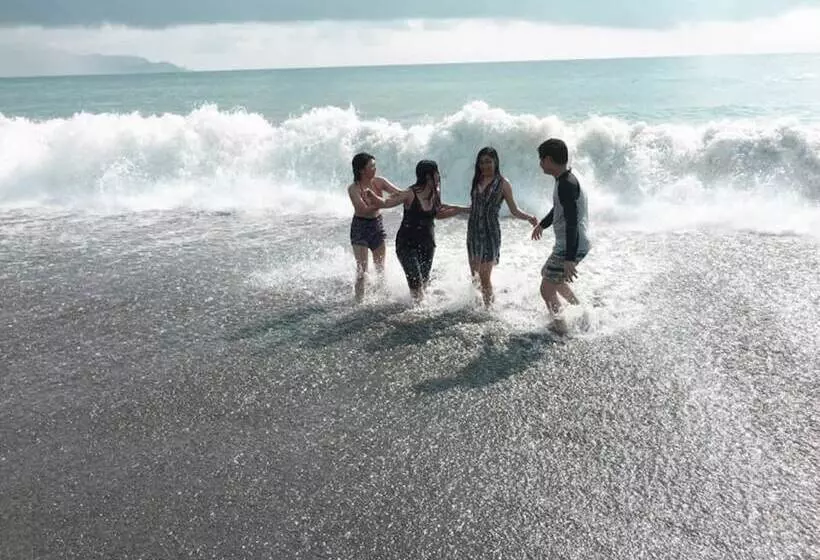 Hotelli Pacific Buddies   Campsite