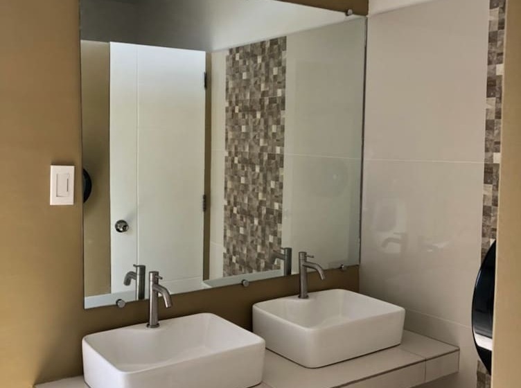 Hotel Pacific Buddies Campsite