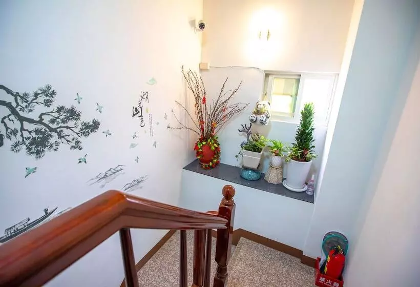 Lohas Artist B&b