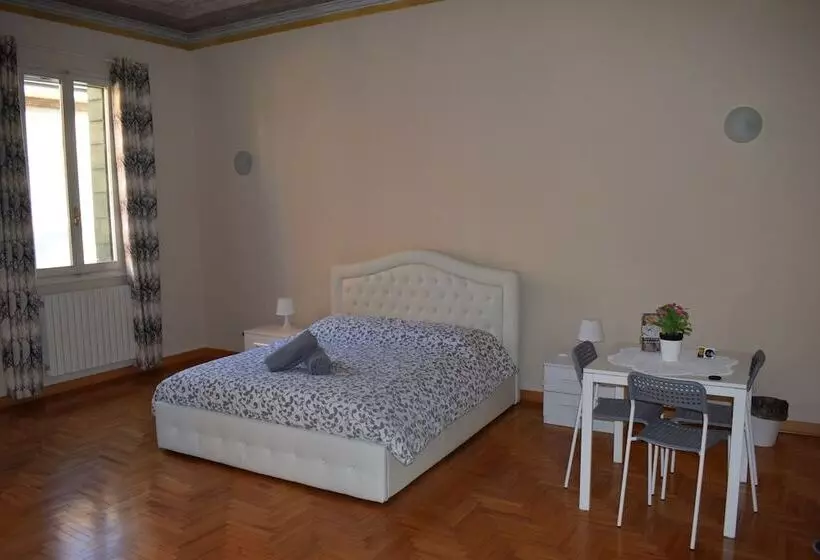 پانسیون Casa Roma Rooms