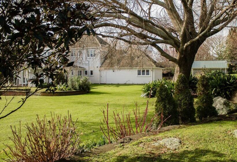 פנסיון Goodin Country Garden