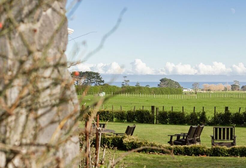 פנסיון Goodin Country Garden