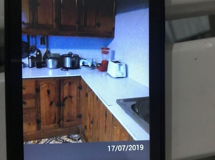 پانسیون Laura S Place