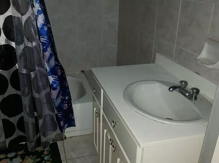 پانسیون Laura S Place