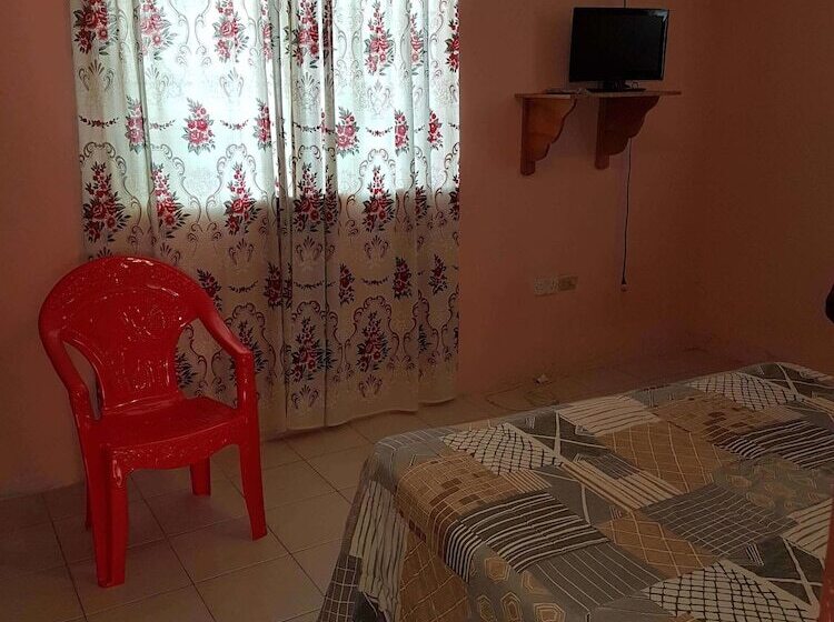 پانسیون Laura S Place