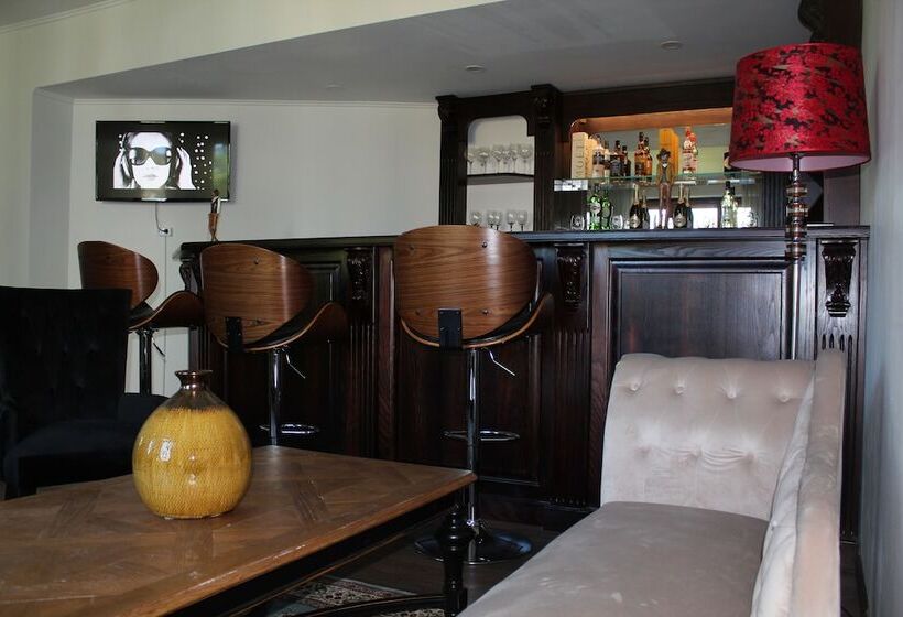 پانسیون Villa Neubad