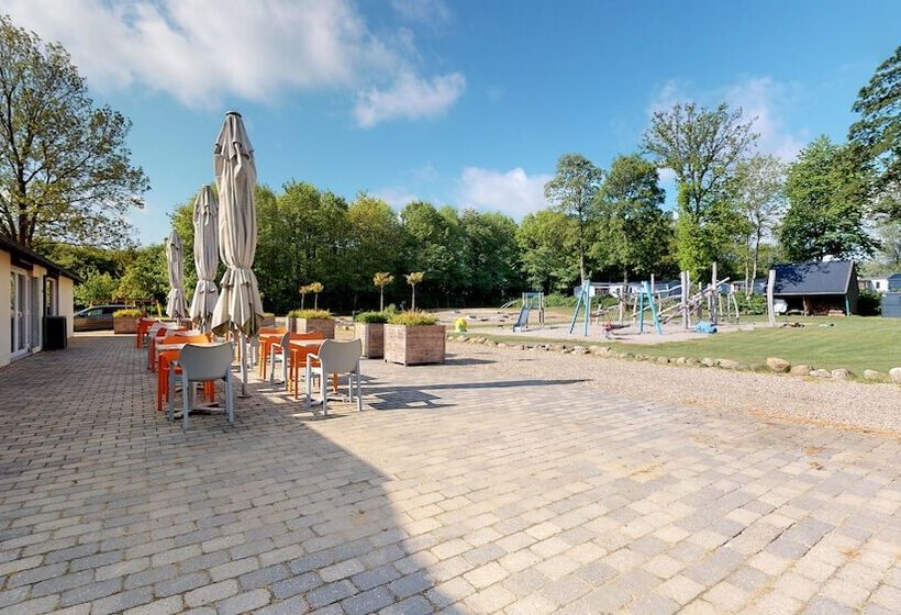 Курорт Jelling Family Camping & Cottages