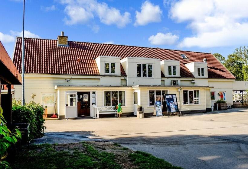 Курорт Jelling Family Camping & Cottages