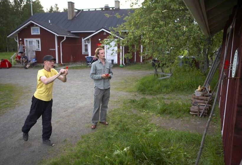 فندق صغير Herajärven Retkeilykeskus   Kiviniemi