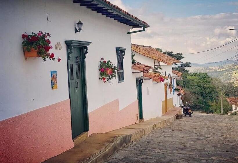 Bed & Breakfast Casa Palosanto   Adults Only