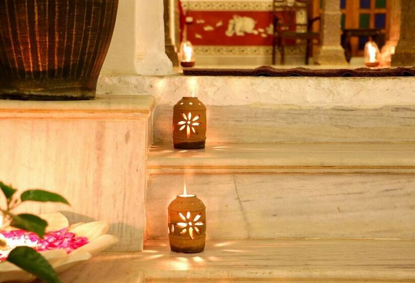 Отель Dev Niwas