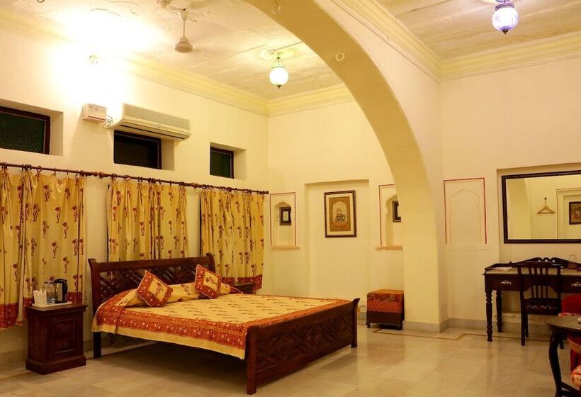 Отель Dev Niwas