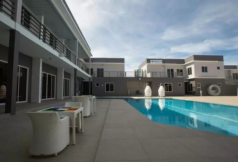 Hotelli Edello Resort & Pool Villa