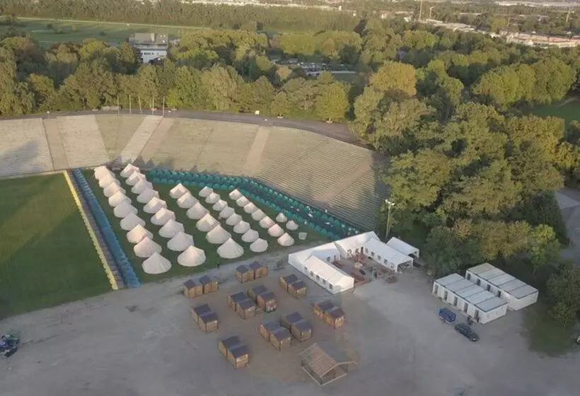 هتل Festanation Oktoberfest Camp No.2