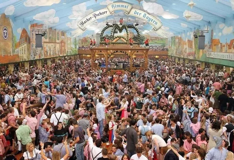 هتل Festanation Oktoberfest Camp No.2