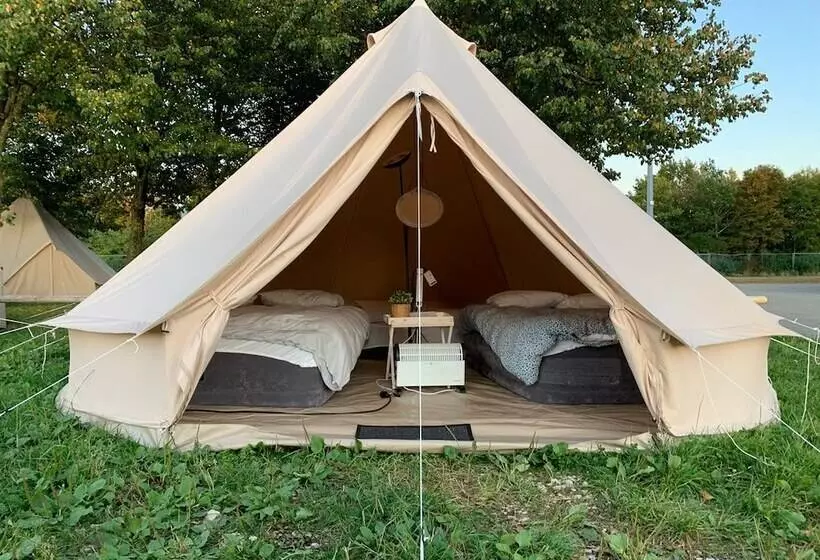 هتل Festanation Oktoberfest Camp No.2