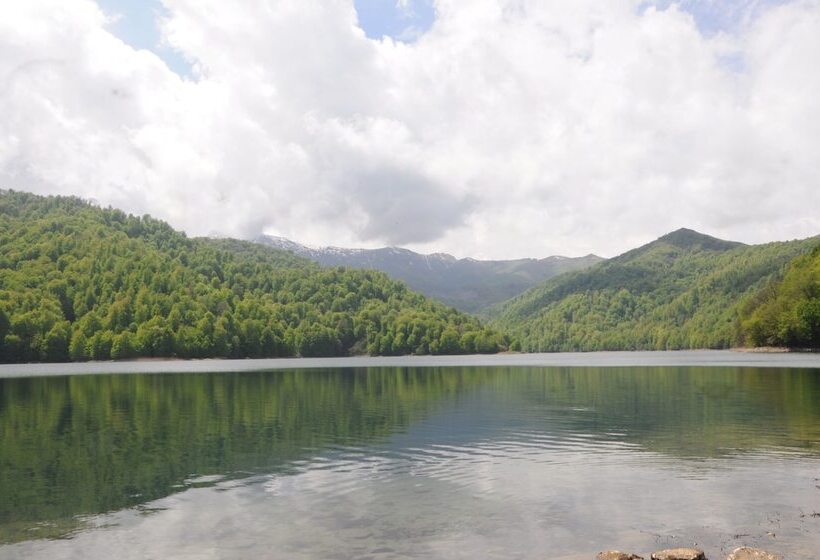 هتل Goy Gol Lake Resort