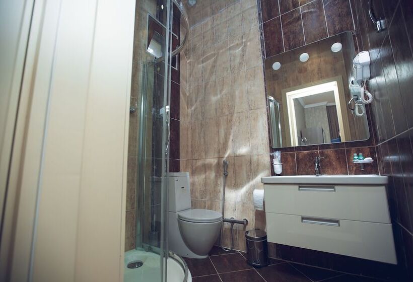 هتل Goy Gol Lake Resort