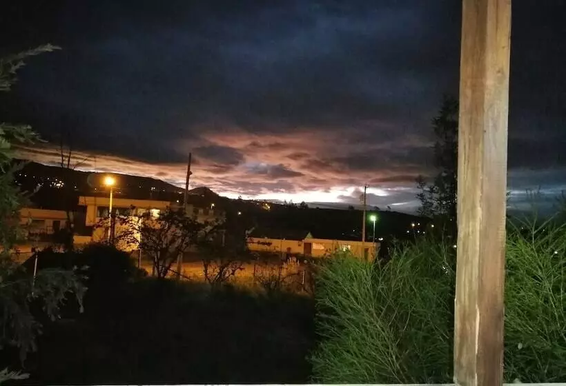 Hotelli Hostería El Tisaleño