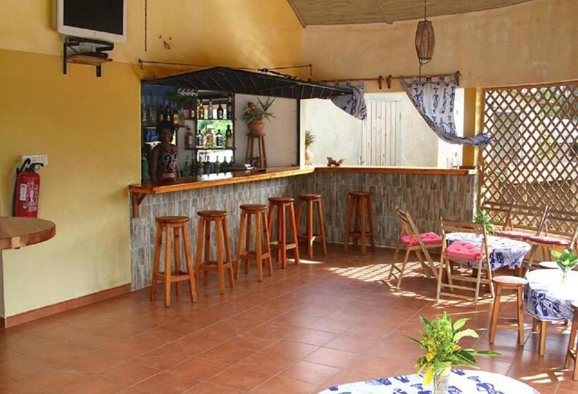 هتل Le Petit Quartier Chez Amanthia