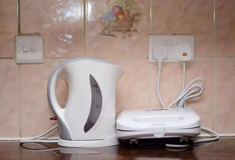 هتل Lewisky Homestays And Tours