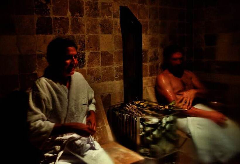 هتل Mamaq Tambo Lodge