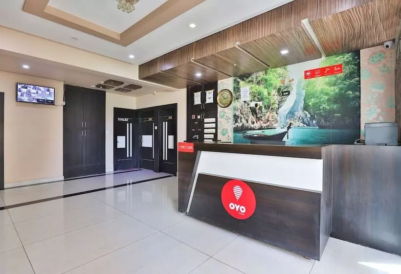 هتل Oyo 18807 Vrajbhoomi