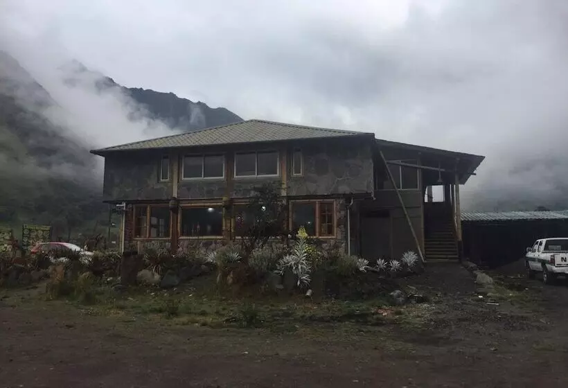 Hotelli Sol De Piedra Papallacta